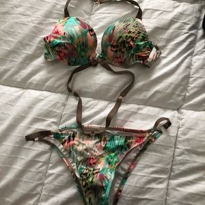 Victoria Secret Bikini... new